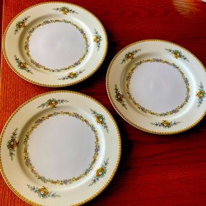 Set of 3 vintage Noritake Romola dinner plates